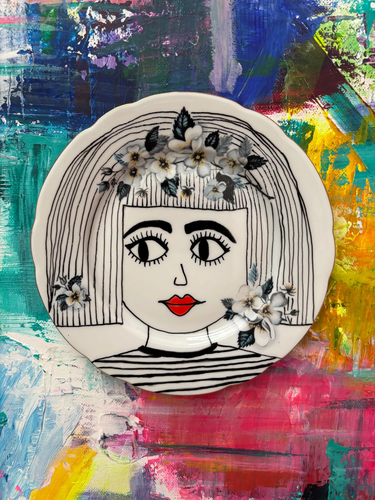 Hand illustrated vintage plate of the Beatnik lady